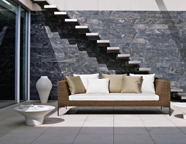 design-extérieur-terrasse-canapé-droit-design-italien-Charles-B&B-Italia