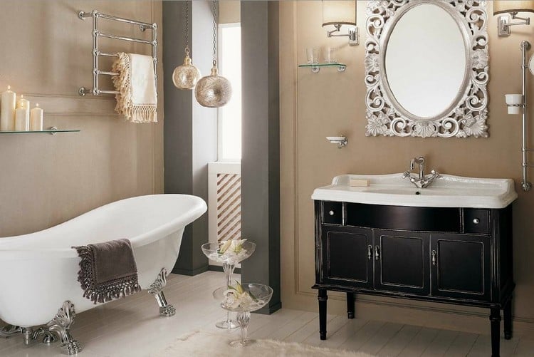 déco-salle-bain-rétro-miroir-rectangulaire-peinture-beige