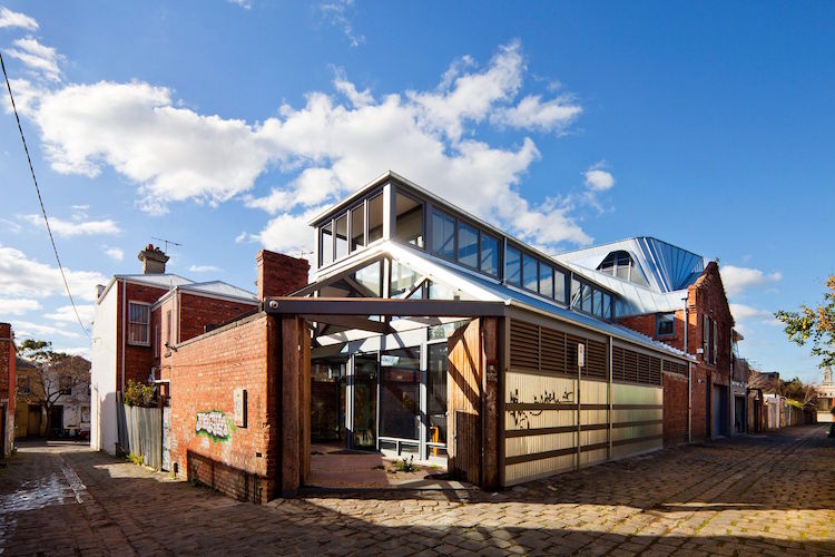 extérieur-loft-industriel-verrières-puits-Melbourne-Andrew-Simpson-Architects