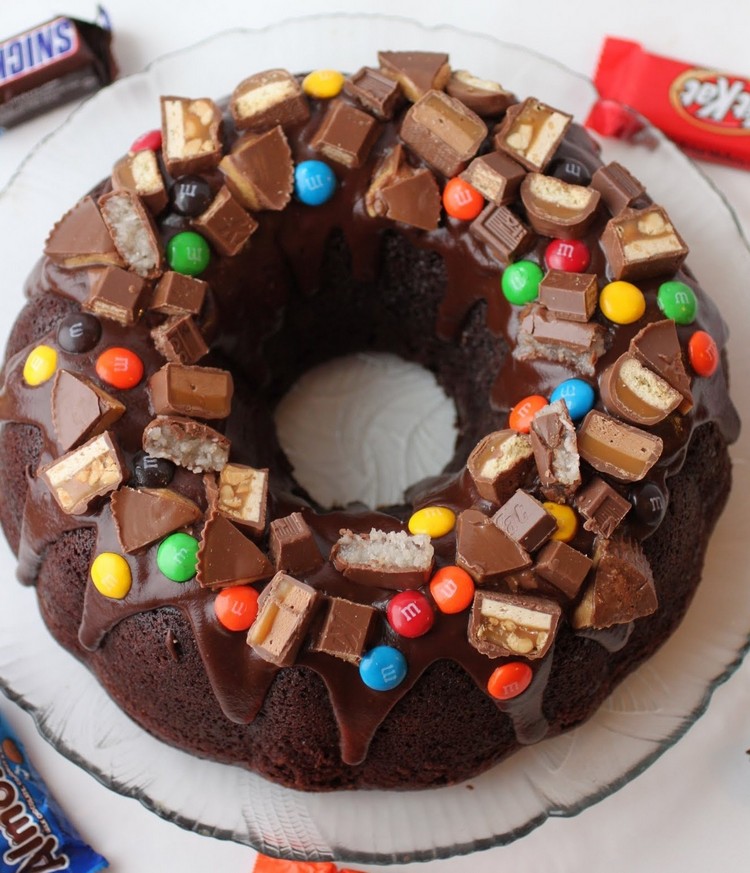 gâteau de bonbons chocolat-cake-mnms-colorés
