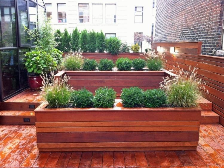 jardinière en bois faite-sur-mesure-assortie-sol-terrasse