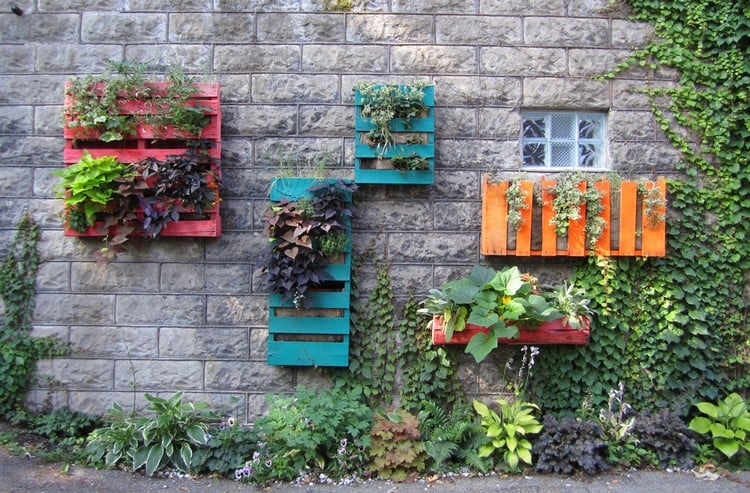 jardinière-palette-décor-façade-idées
