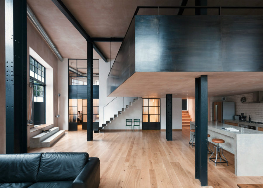loft-industriel-chic-sol-parquet-chêne-huilé-Sadie-Nelson-Architects-Londres