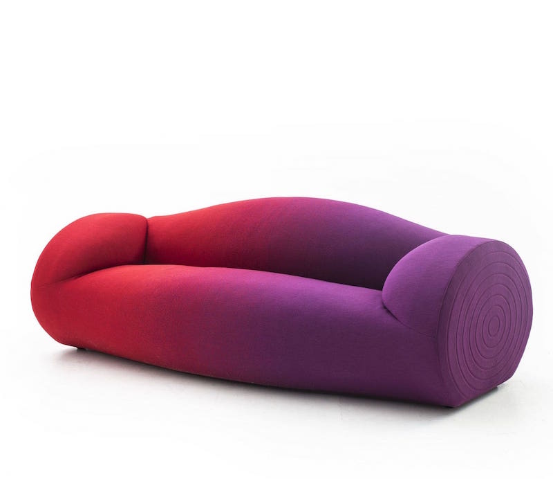 canapé-confortable-Glider-design-Moroso-tissu-dégradé-couleurs-fraîches