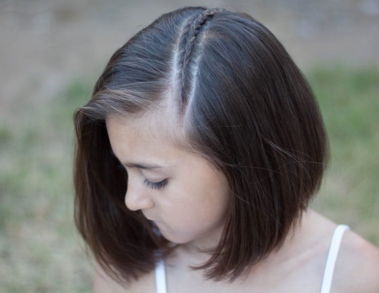 coiffure pour petite fille -coupe-carré-tresse-diagonale