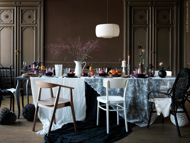 décoration-cosy-automne-salle-manger-sophistiquée-couleurs-foncées
