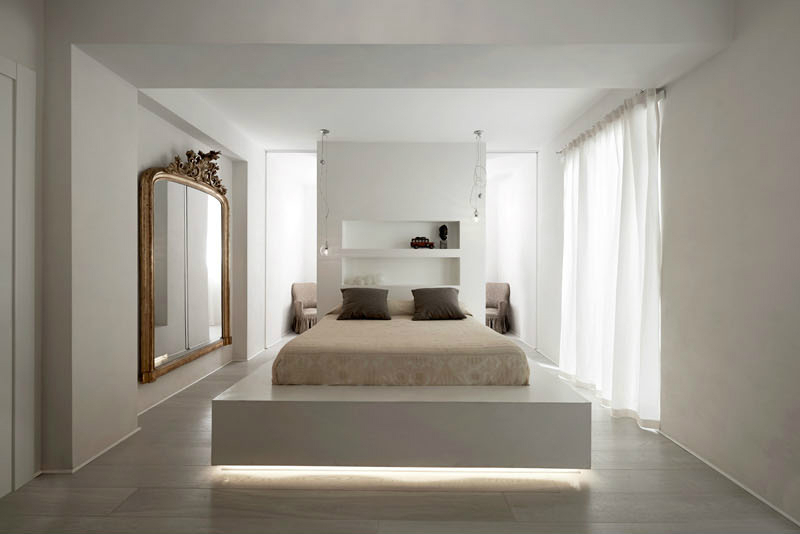 décoration-intérieur-chambre-coucher-adulte-blanche-lit-plate-forme-lumineuse