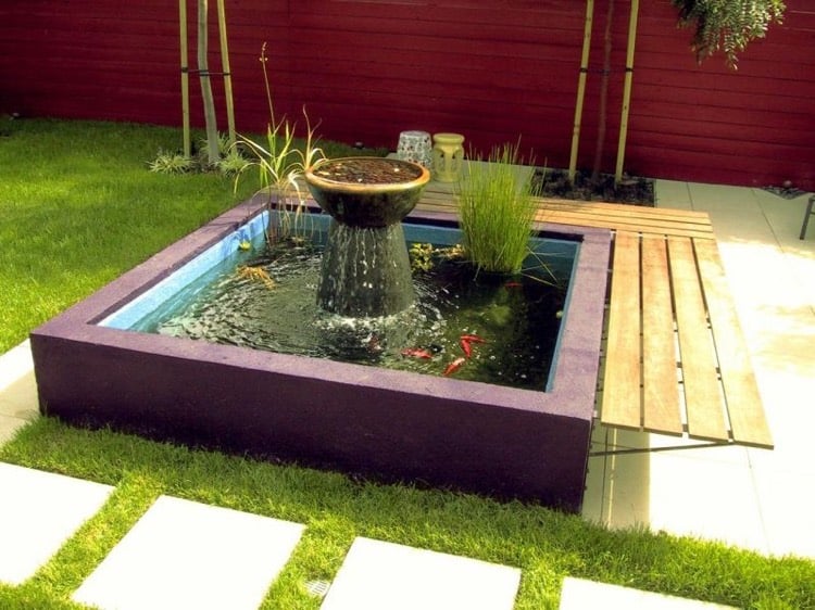 étang de jardin moderne -hors-sol-design-carré-fontaine-poissons-ornement