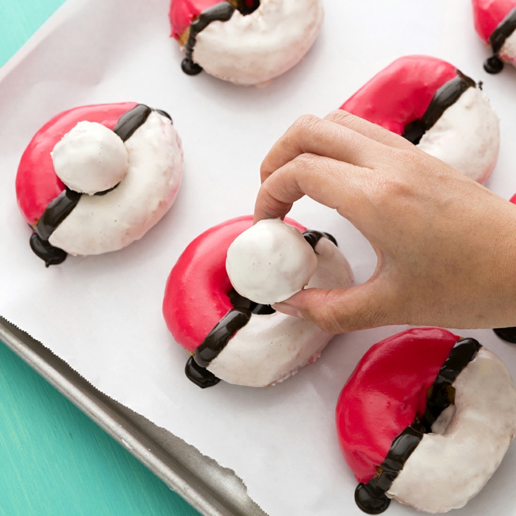 Gateau Anniversaire Enfant Et Cadeaux Originaux Sur Le Theme Pokemon