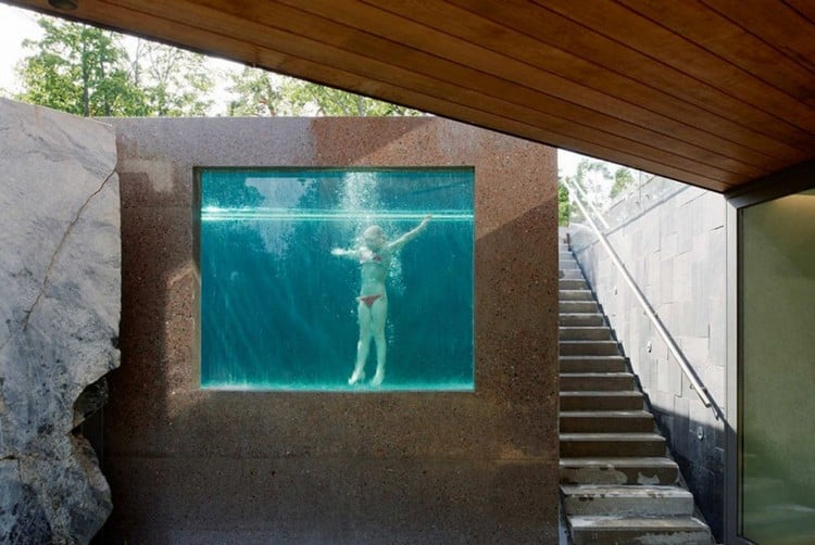 piscine-moderne-transparente-parement-bois-suède-stockholm