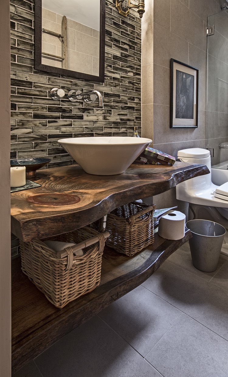 plan vasque bois-brut-moderne-étagère-ouverte-salle-toilette-déco-mosaique-grise