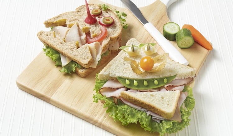 recette-sandwich-anniversaire-enfant-charcuterie-laitue