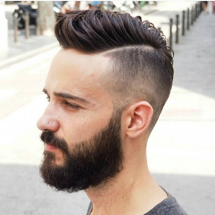style-barbe-tendance-2016-barbe-longue-coupe-pompadour-undercut