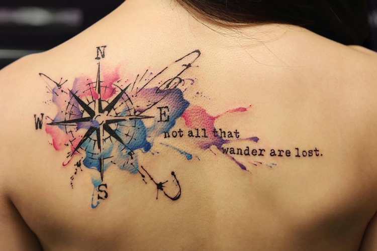 Tatouage rose des vents et boussole - signification et idées en 25 tattoos