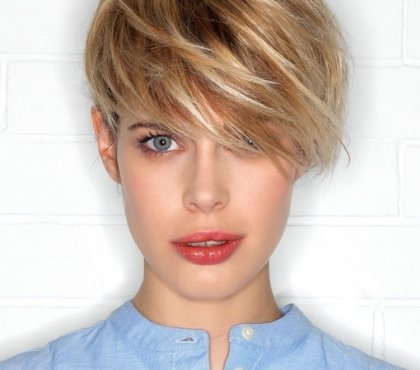 coupe de cheveux courte femme