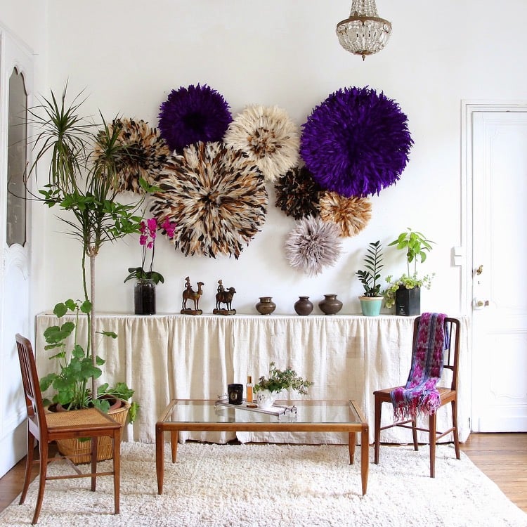 décoration DIY avec des plumes-couronnes-murales-plumes-multicolores
