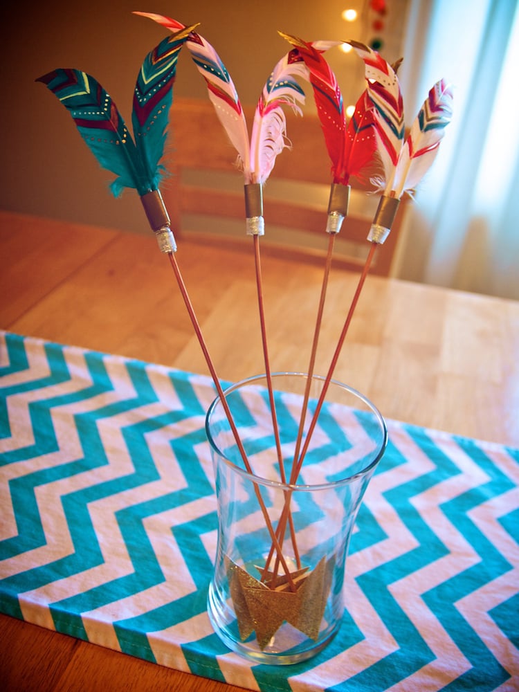 décoration DIY avec des plumes-flèches-cupidon-déco-st-valentin