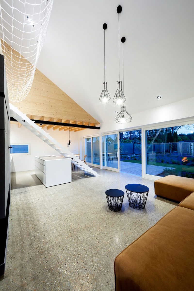 escalier sans contremarche blanc-meubles-luminaires-maison-design
