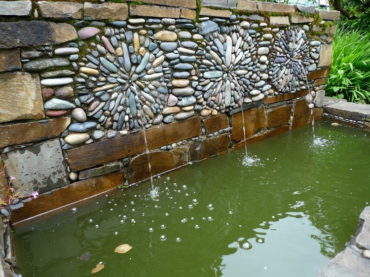 galets pour jardin cailloux-mosaique-galets-fontaine-murale