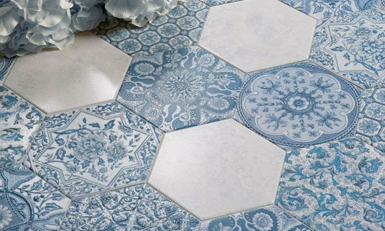 motif hexagone -carrelage-hexagonal-patchwork-bleu-blanc