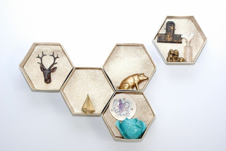 motif hexagone -déco-murale-étagères-murales-métalliques-nid-d'abeille