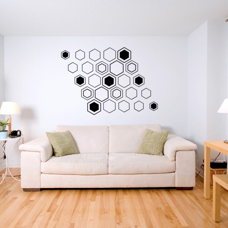motif hexagone -déco-murale-sticker-mural-noir-blanc-canapé-beige-clair