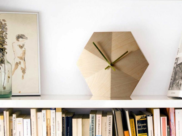 motif hexagone -objet-déco-horloge-poser-bois-design-hexagone