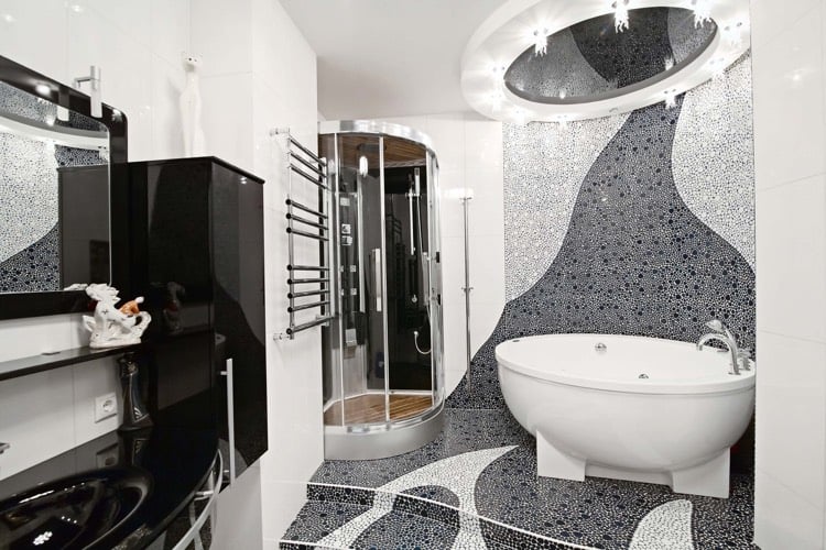 salle-de-bain-blanche-et-noire-mosaique-noir-blanc-baignoire-ilot-plafonnier-design-mobilier-noir