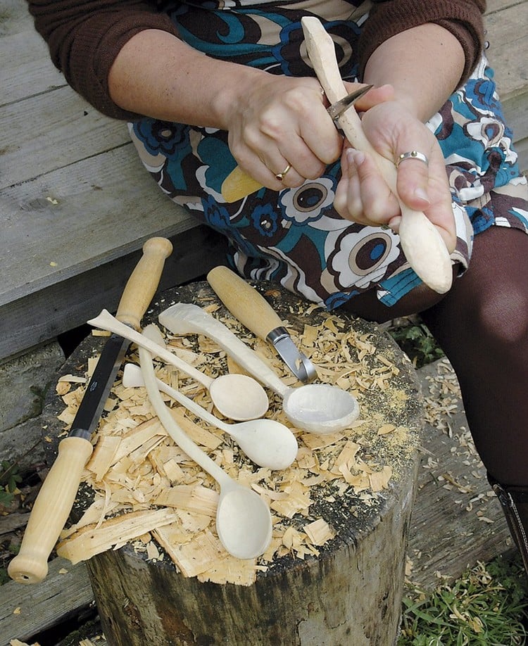 sculpture-sur-bois-massif-debutant-outils-cuisine-cuilliere