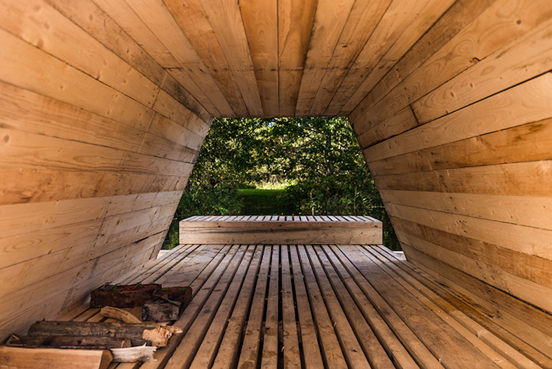 cabane sur l’eau- interieur-sauna-bois-repondre-changements