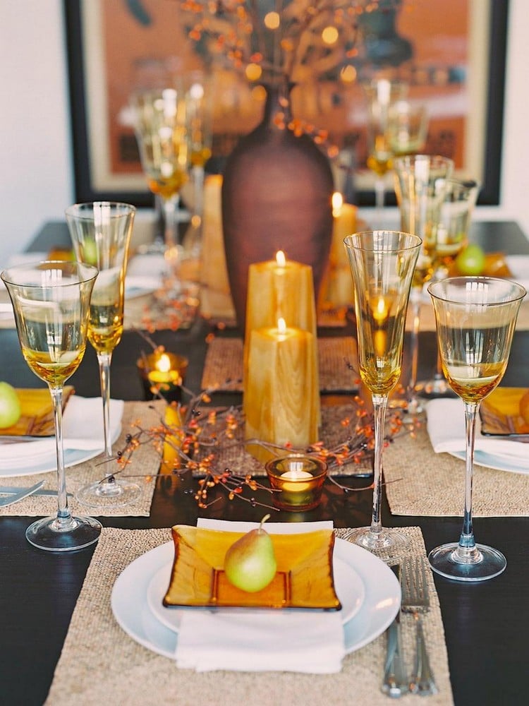 deco-table-automne-orange-jaune-serviettes-beiges