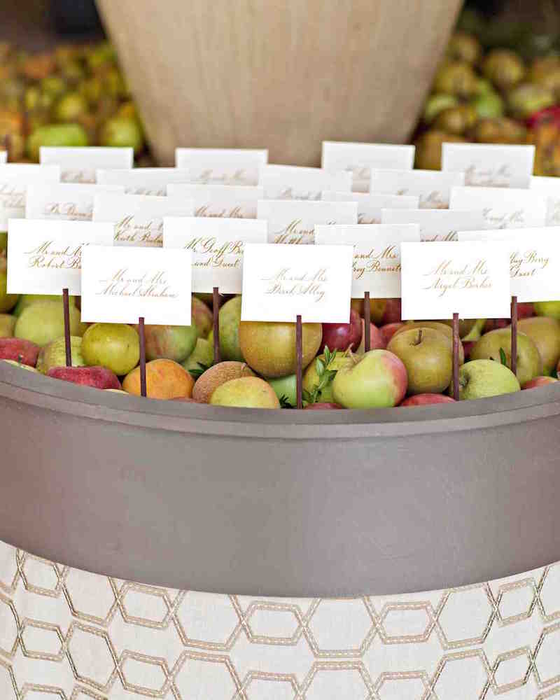 mariage-automne-esprit-champetre-idee-plan-tables-decoration-pommes