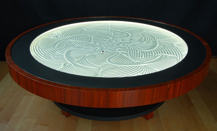 table basse originale art-cenetique-sable-structure-bois