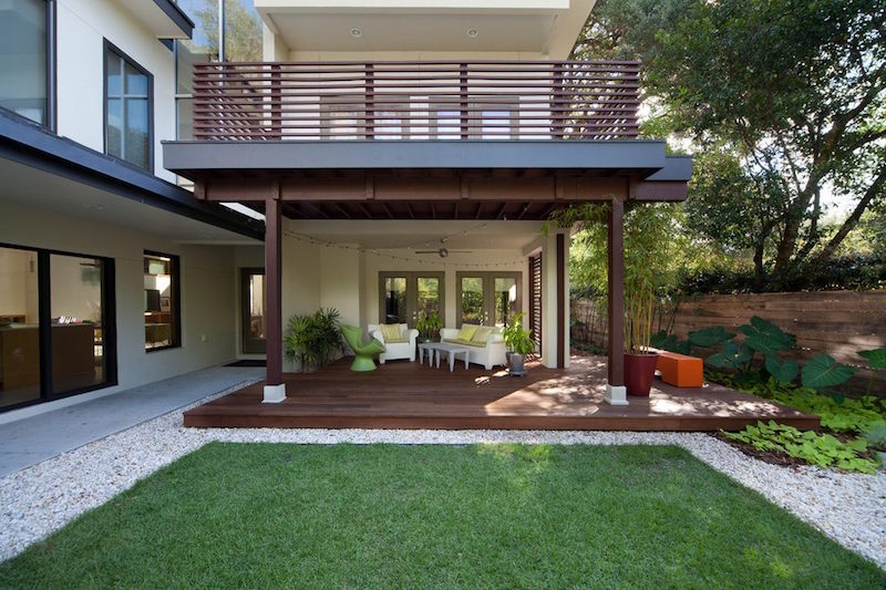 terrasse-suspendue-acier-bois-design-moderne-salon-jardin-meubles
