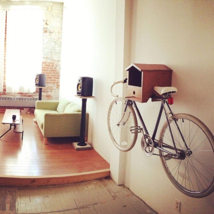 Accroche vélo en 18 idées réservées aux coins du petit appartement Rangement pour petit appartement