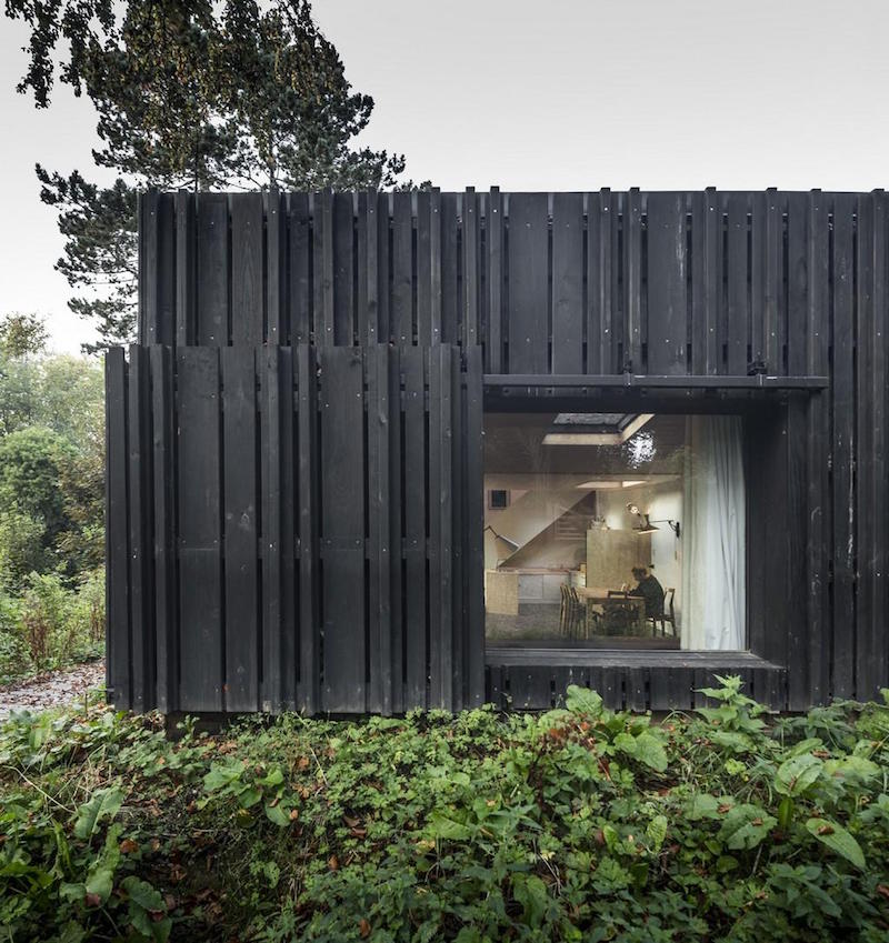 bardage bois noir brule-black-wood-house-marchi-architects