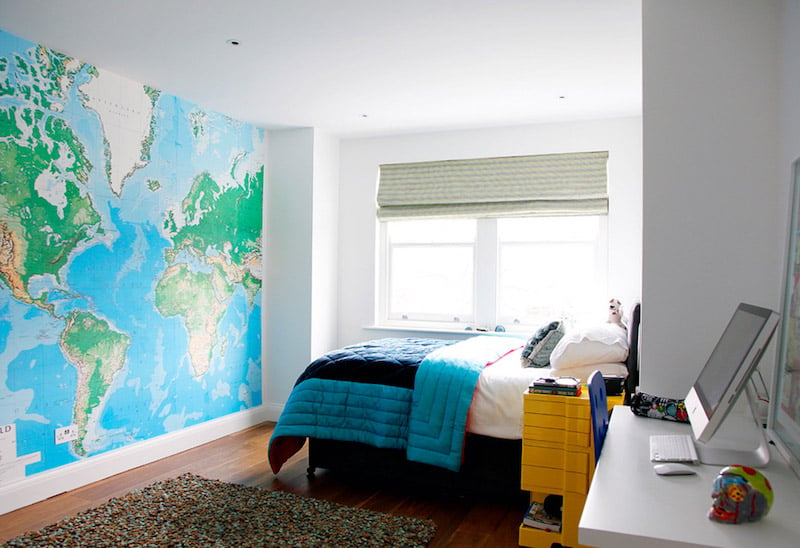 chambre d'ado blanche-decoree-papier-peint-mural-carte-mondiale