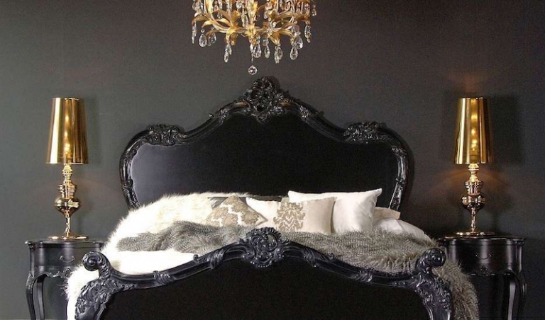 decoration-noir-or-chambre-coucher-touches-baroques