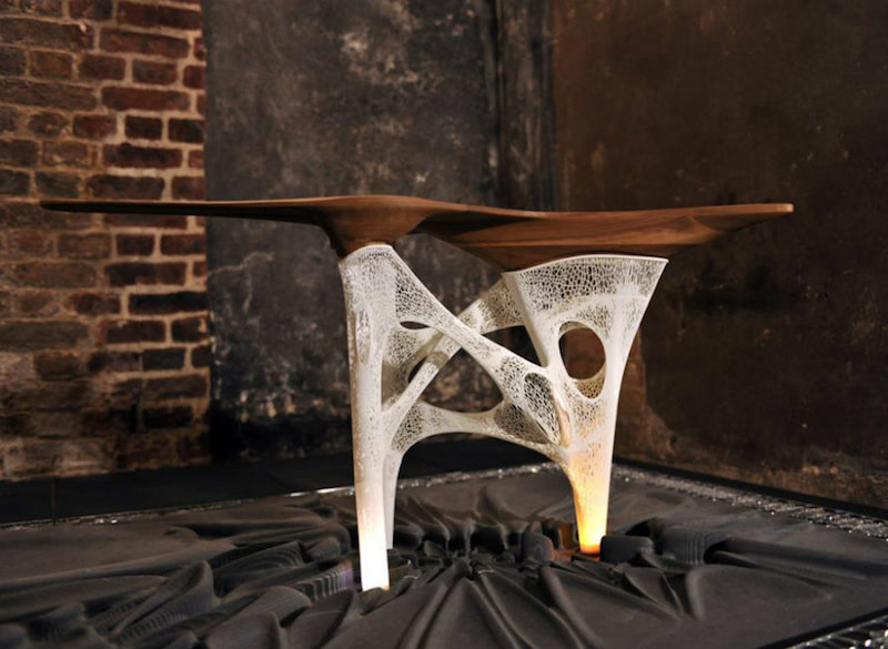 impression-3d-meubles-table-plateau-noyer-pieds-ajoures