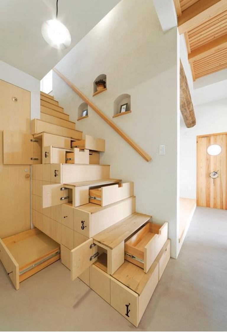 meubles-sous-escalier-design-personnalise-plusieurs-tiroirs-rangement