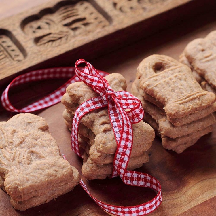 recettes-de-noel-biscuits-cannelle-ruban-motif-vichy