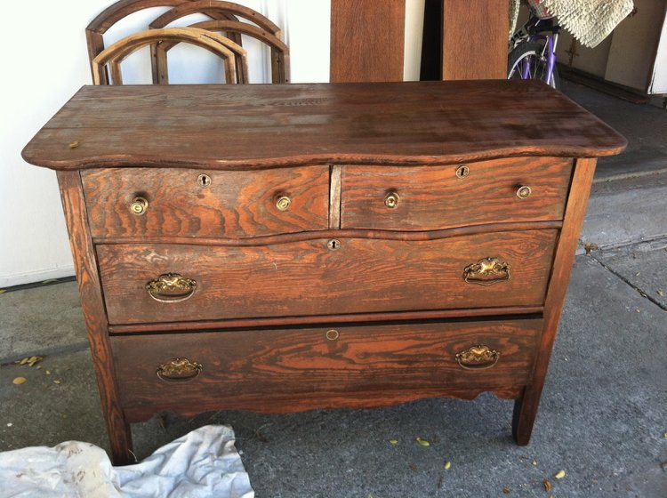 relooking-meubles-shabby-chic-commode-ancienne-bois