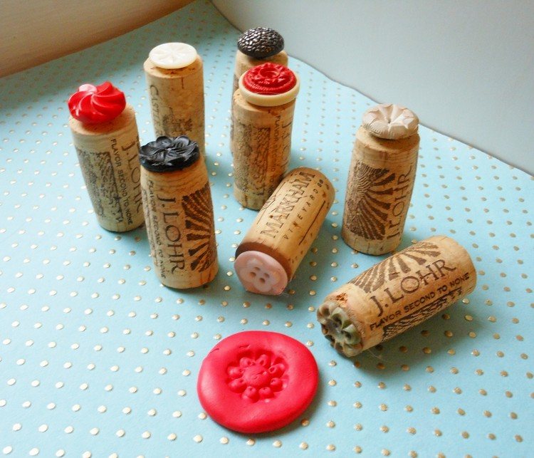 biscuits-personnalises-estampilles-tampons-patisserie-diu-bouchons-liege-boutons