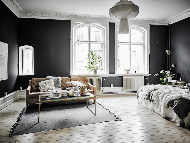 decoration-scandinave-noir-blanc-chambre-coucheravec-coin-salon