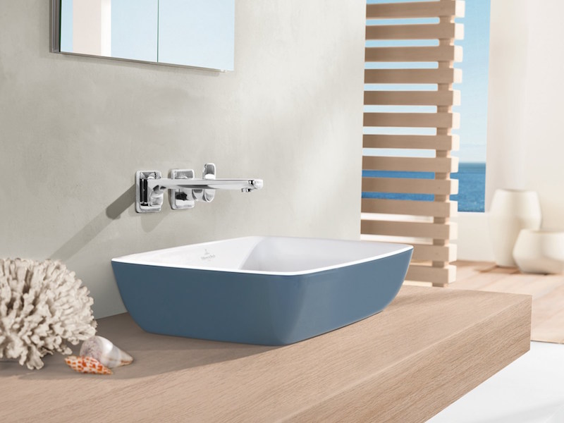 lavabo-moderne-vasque-poser-artis-color-villeroy-boch-titan-cerame-blanc-bleu-horizon