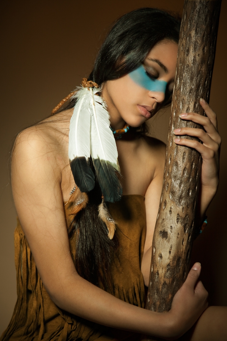 maquillage-indienne-amerique-simple-peinture-guerre-visage-bleue