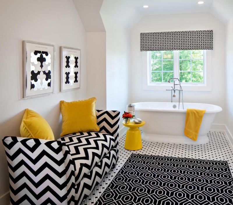 modele-carrelage-salle-bain-noir-blanc-exotique-decoration-jaune
