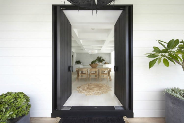 porte d'entree moderne sifney-maison-parement-exterieur-blanc
