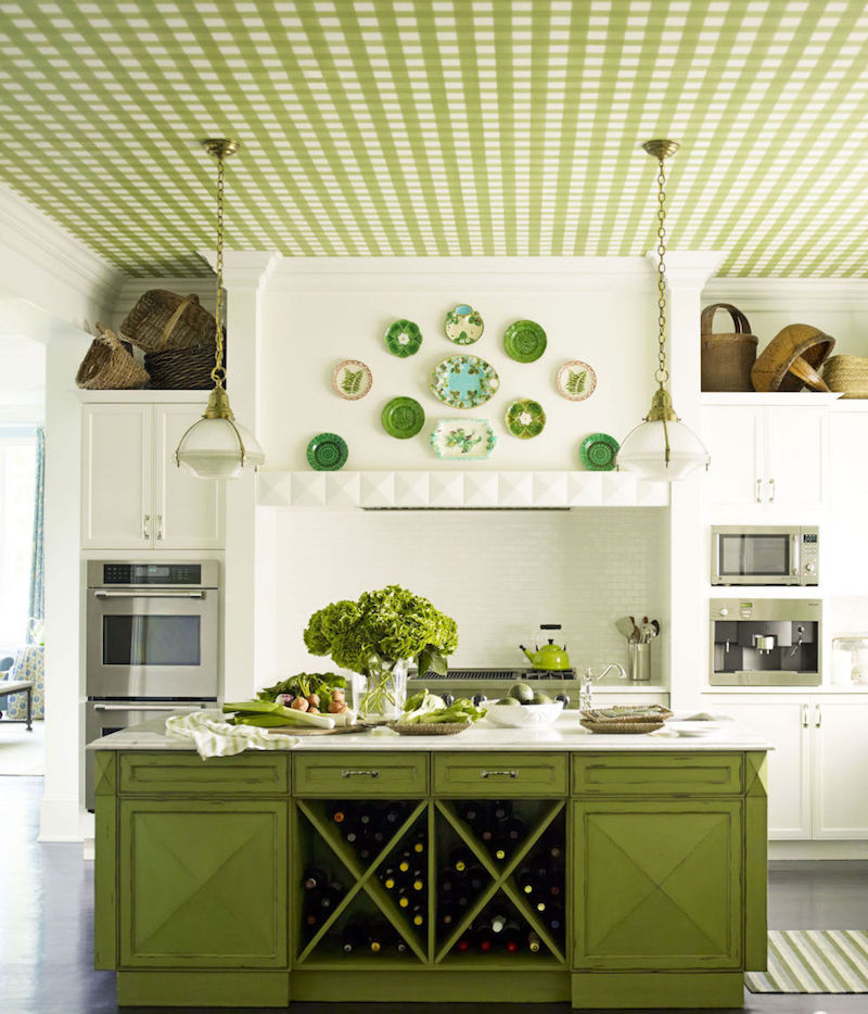 quelle-couleur-pour-cuisine-champetre-chic-plafond-vishy-vert-ilot-olive