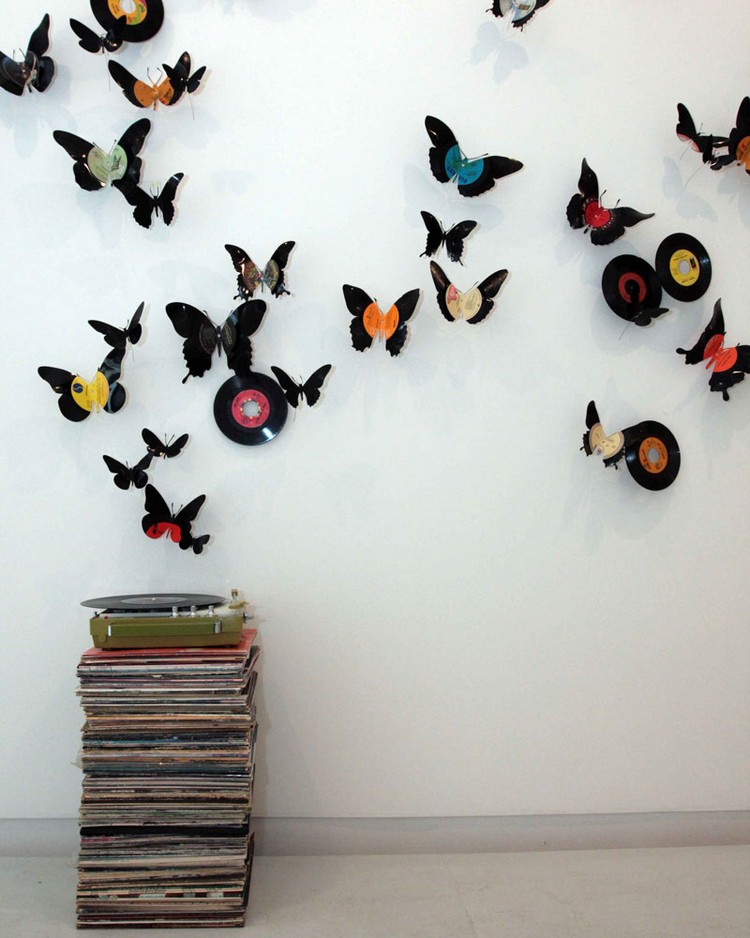 rangement-vinyle-deco-murale-papillons-platines